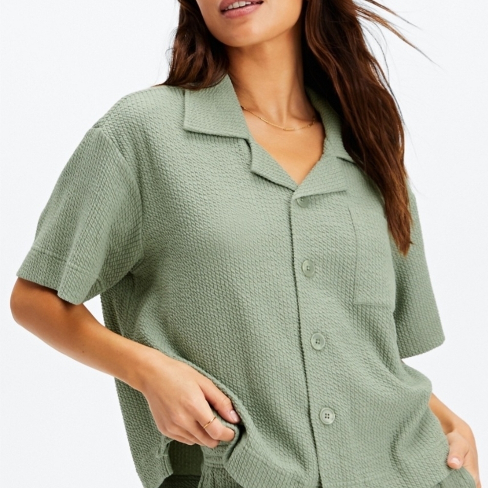 Fabletics Crinkle Knit Bixy Button Down Shirt In Desert Cactus Size Large New
